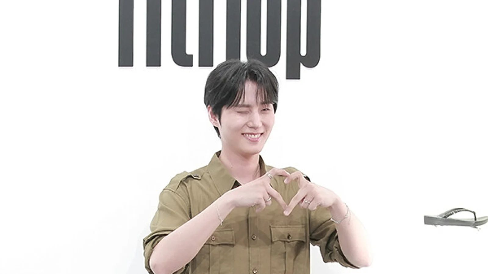 [C포토] 데이식스 영케이, 도무지 설명할 수 없는 윙크 느낌