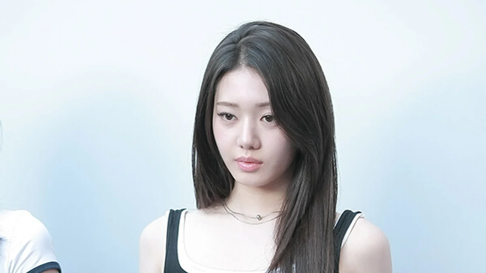 [C Photo] BABYMONSTER's Ahyeon and Rora Shine at Calvin Klein Seongsu Opening with 'Fresh Denim'