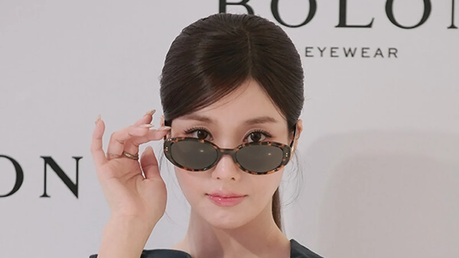 [Photo] Kwon Eun-bi Selected as BOLON Ambassador... 'Summer Queen' Charm Completed with Eyewear