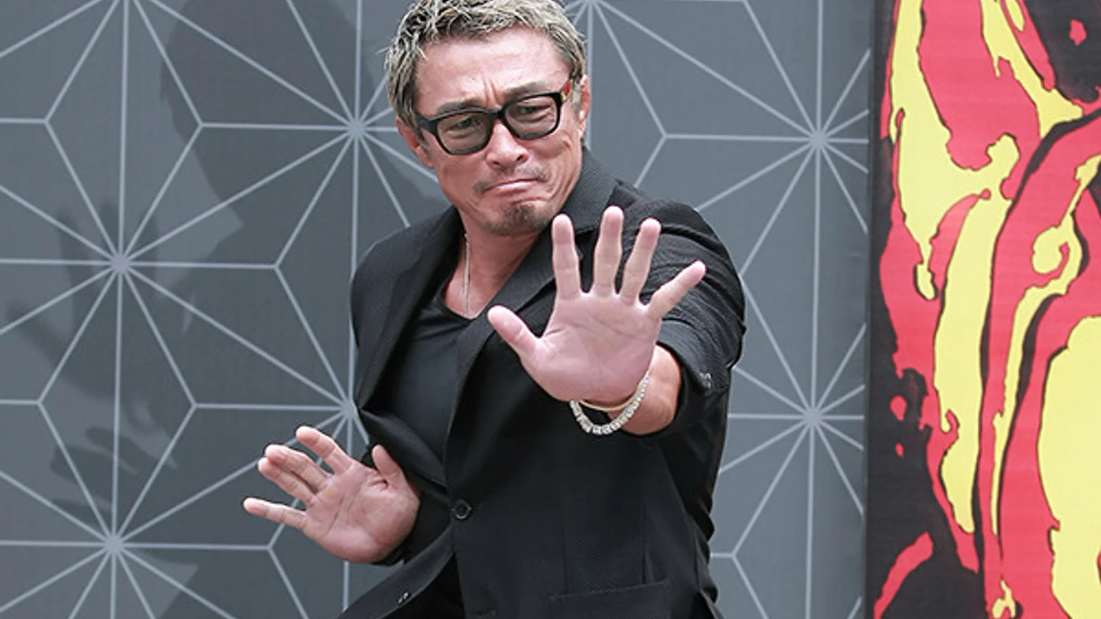 [Photo] Choo Sung-hoon attends 'Demon Slayer: Hashira Exhibition' photocall... Charismatic 'Ajoossi' shoots an air blast