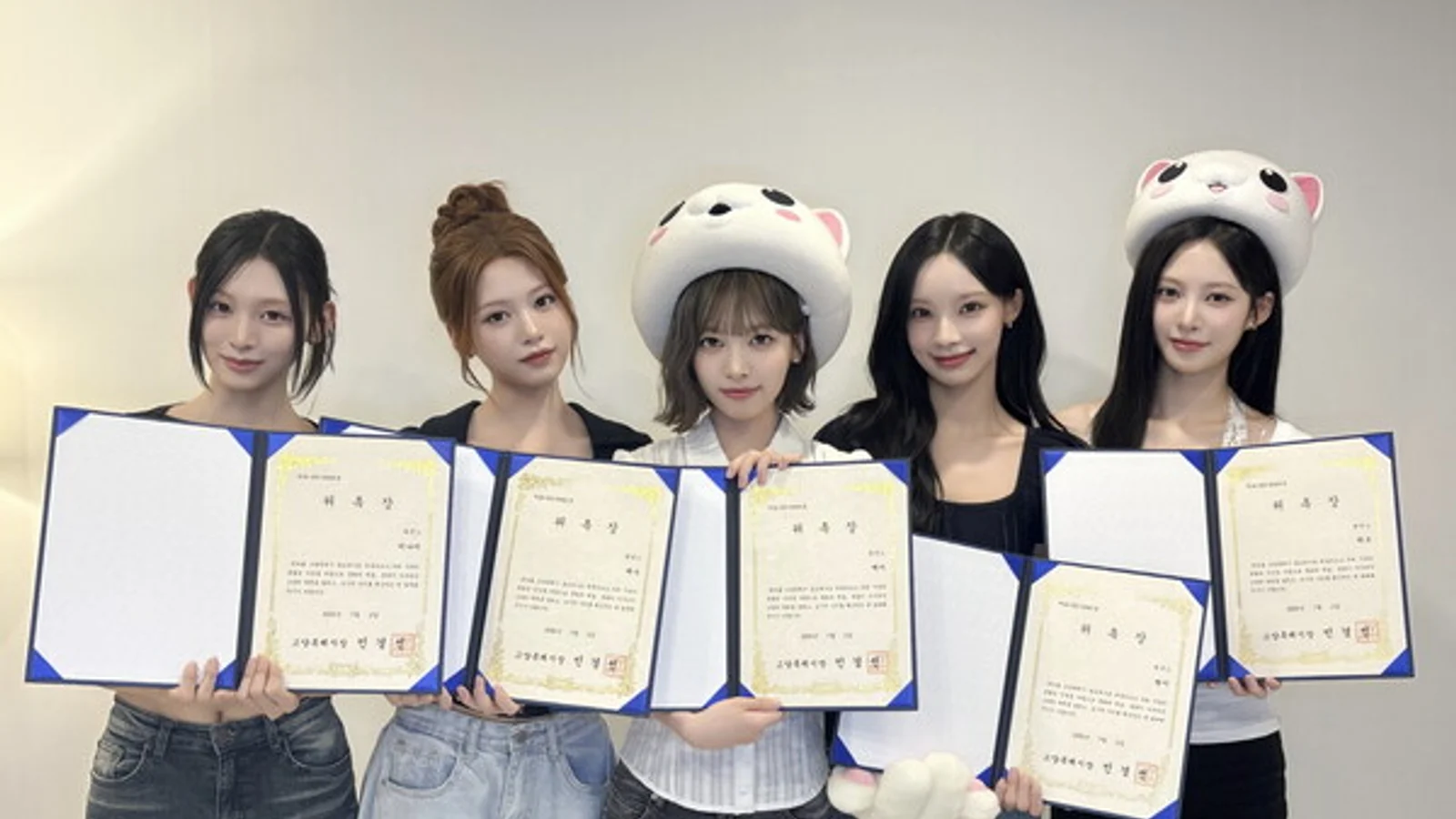 Goyang Special City Appoints Girl Group RESCHNÉE as First PR Ambassadors of 9th Popularly Elected Term... Highlighting City's Charm Through Member May's Hometown Connection