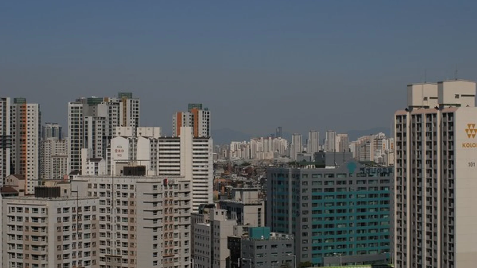 Housing Price Rise Expectation Recovers to No. 1 at 55%... "Jeonse System Should Be Maintained" 54%