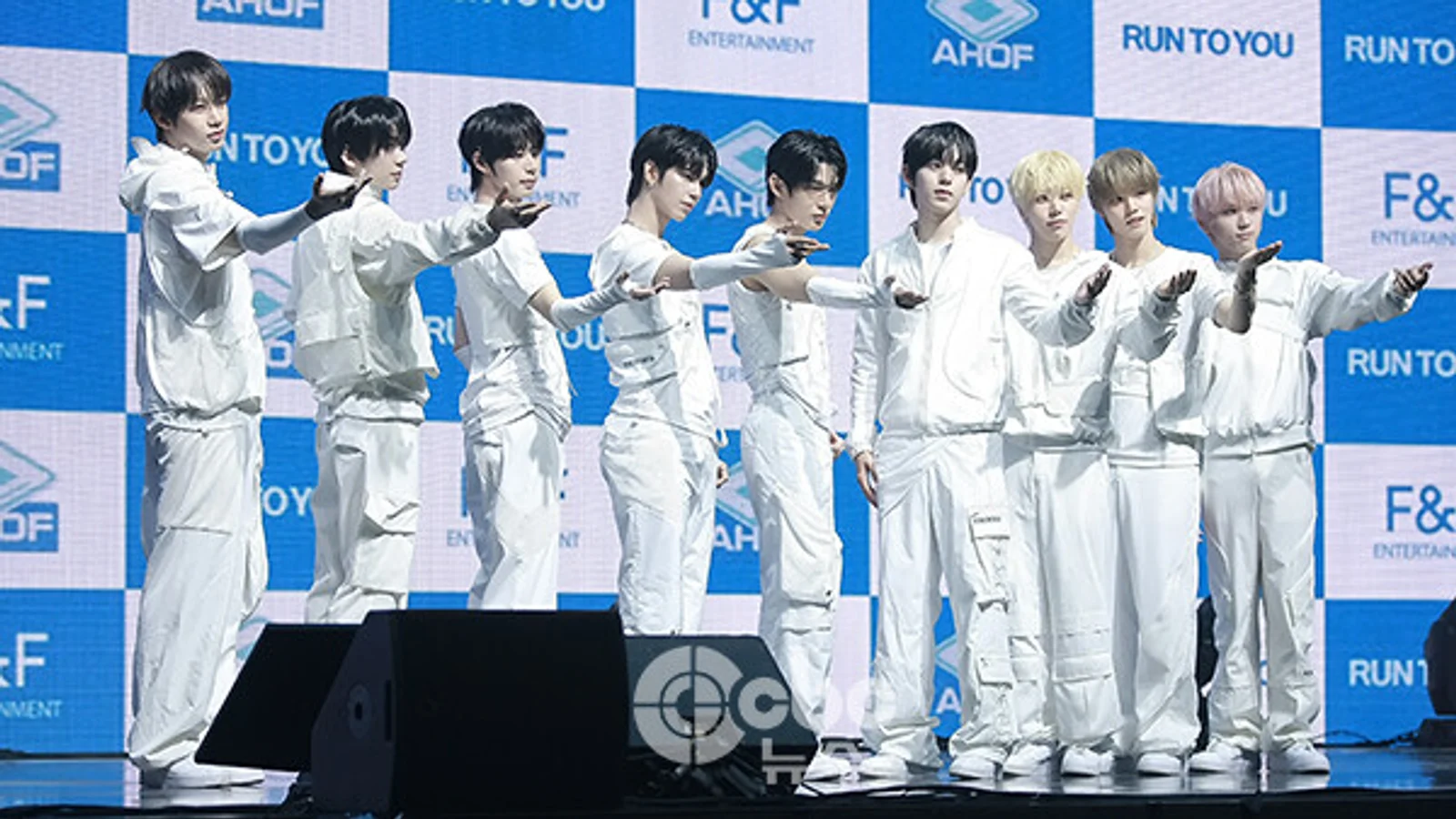 [Photo] AHOF Makes Comeback with Third Mini Album 'RUN TO YOU'... Summer Song Teased