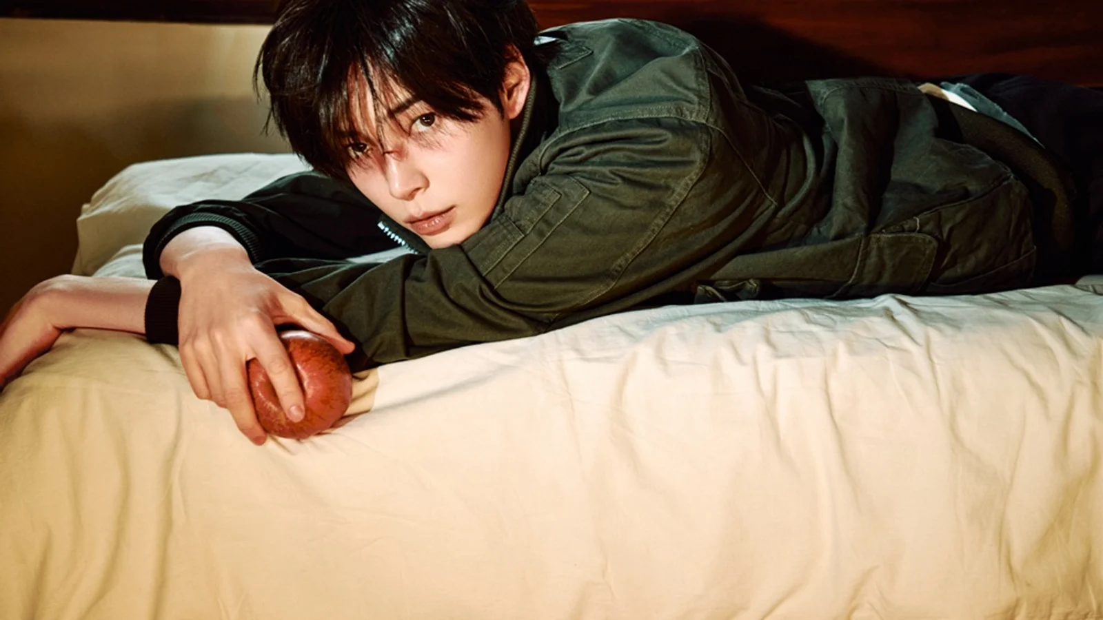 Sung Han-bin Spreads 'Positive Influence' on 3rd Debut Anniversary
